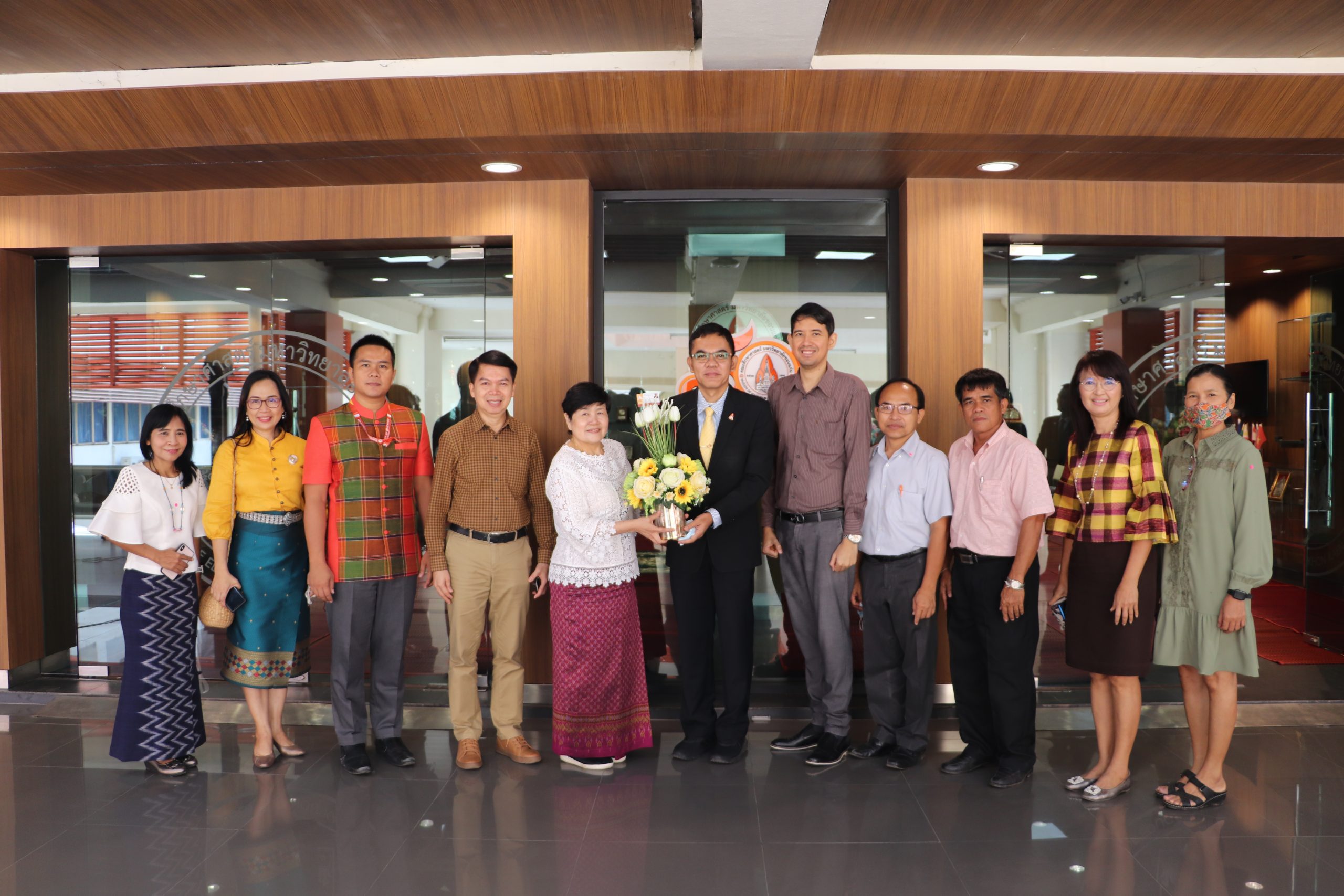 คณะเทคโนโลยี เข้าร่วมแสดงความยินดีกับคณะศึกษาศาสตร์ มข. ในโอกาสครบรอบการสถาปนา 52 ปี