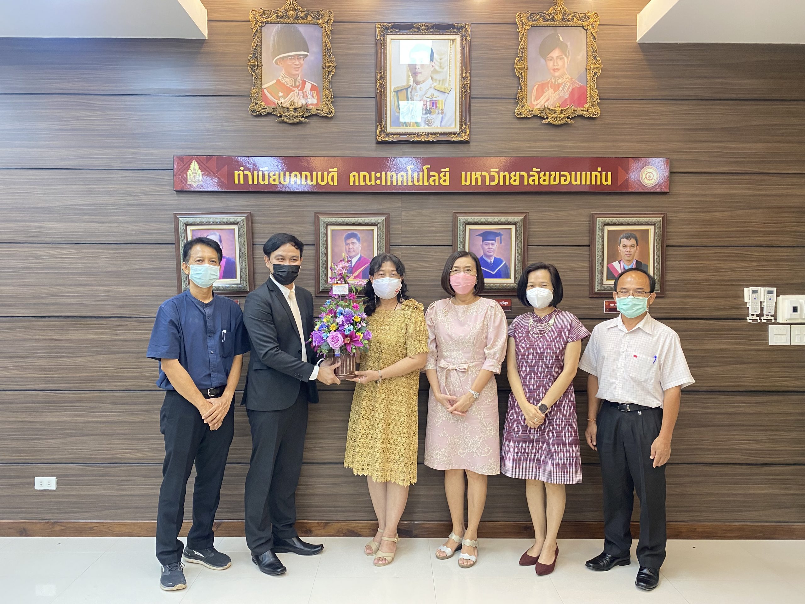 คณะสถาปัตยกรรมศาสตร์ มหาวิทยาลัยขอนแก่น ร่วมแสดงความยินดีกับคณบดีและทีมผู้บริหารของคณะเทคโนโลยี