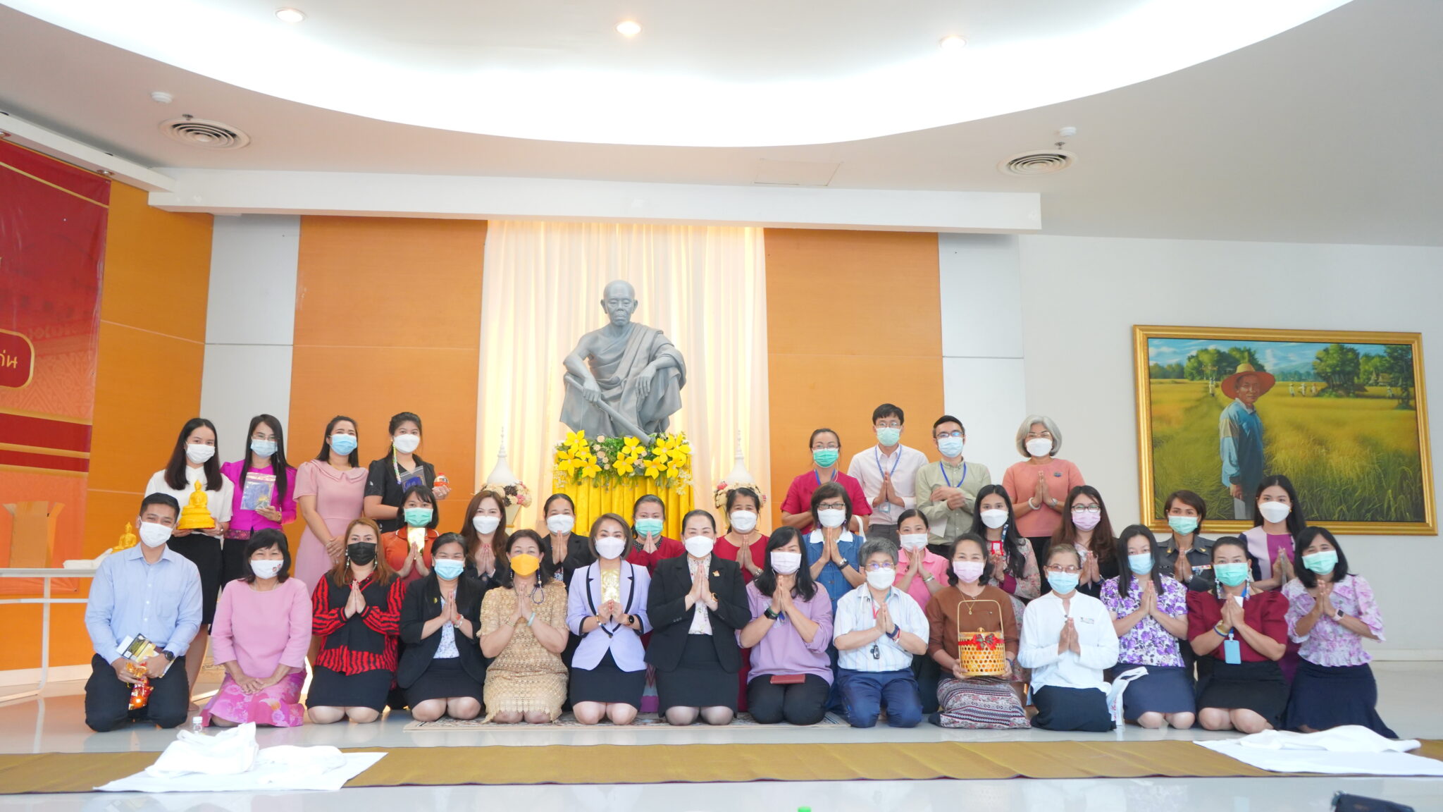 คณบดีและบุคลากรคณะเทคโนโลยี เข้าร่วมกิจกรรมโครงการส่งเสริมคุณธรรม จริยธรรม สำนักงานอธิการบดี มข. “1 กุมภาพันธ์ 2565 “