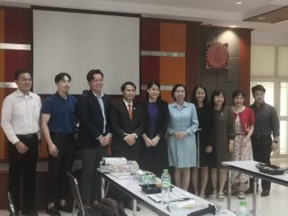 สาขาวิชาเทคโนโลยีชีวภาพ คณะเทคโนโลยี มข. ได้ทำโครงการร่วมมือด้านงานวิจัยหลักสูตรสมรรถนะสูงกับหลักสูตรดุษฏีบัณฑิตเทคโนโลยีชีวภาพ กับ บัณฑิตวิทยาลัย มข.