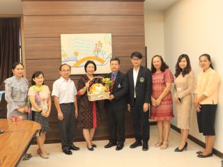 สำนักบริการวิชาการ มข. เข้าพบคณะผู้บริหารคณะเทคโนโลยี มข. เนื่องในโอกาสวัสดีปีใหม่ 2568 (The Office of Academic Service, Khon Kaen University, paid a New Year’s visit for 2025 to the executive team of the Faculty of Technology, Khon Kaen University)