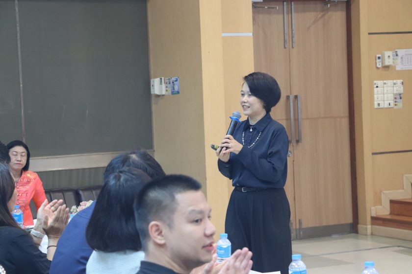 ผศ.นุศรา สุระโคตร รองคณบดีฝ่ายการศึกษา พัฒนานักศึกษาและศิษย์เก่าสัมพันธ์