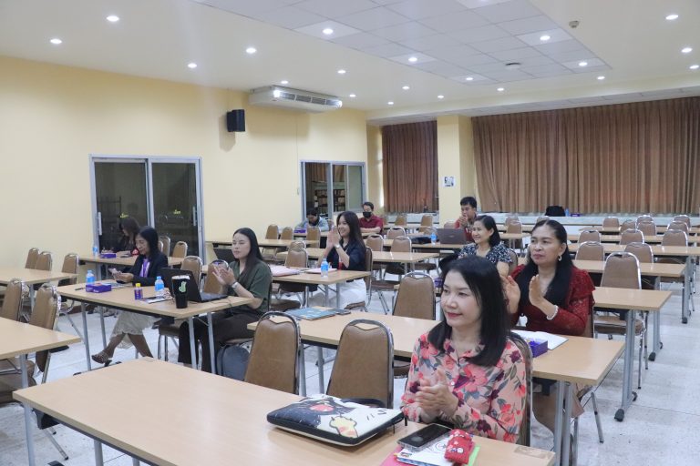 คณะเทคโนโลยี มข. จัดกิจกรรม “ชวนคิด ชวนคุย สายสนับสนุน ครั้งที่ 4” เสริมความพร้อมก่อนสอบ DQ แก่บุคลากรสายสนับสนุน