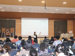 งานสนับสนุนวิชาการ คณะะเทคโนโลยี มข. จัดกิจกรรมหัวข้อ “สุขภาพจิตในที่ทำงาน” เพื่อเตรียมความพร้อมให้นักศึกษาสามารถปรับตัวและรับมือกับความท้าทายในสถานที่ปฏิบัติงานอย่างมีประสิทธิภาพ