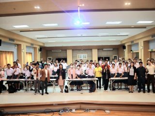 ศูนย์บริหารจัดการห้องเรียนวิทยาศาสตร์ในโรงเรียนโดยการกำกับดูแลของมหาวิทยาลัยขอนแก่น (โครงการ วมว.-มข.) ได้นำคณะนักเรียนเข้าเยี่ยมชมและศึกษาดูงาน เพื่อเปิดโอกาสให้นักเรียนได้ทำความรู้จักกับหลักสูตรการเรียนการสอนและขอบเขตของงานวิจัยในสาขาวิชาต่าง ๆ