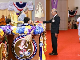 คณะเทคโนโลยี มข. ร่วมแสดงความยินดี “คุณสุทธิพงษ์ สุริยะ” ได้รับรางวัลพระราชทานพระธาตุพนมทองคำ ประจำปี 2568
